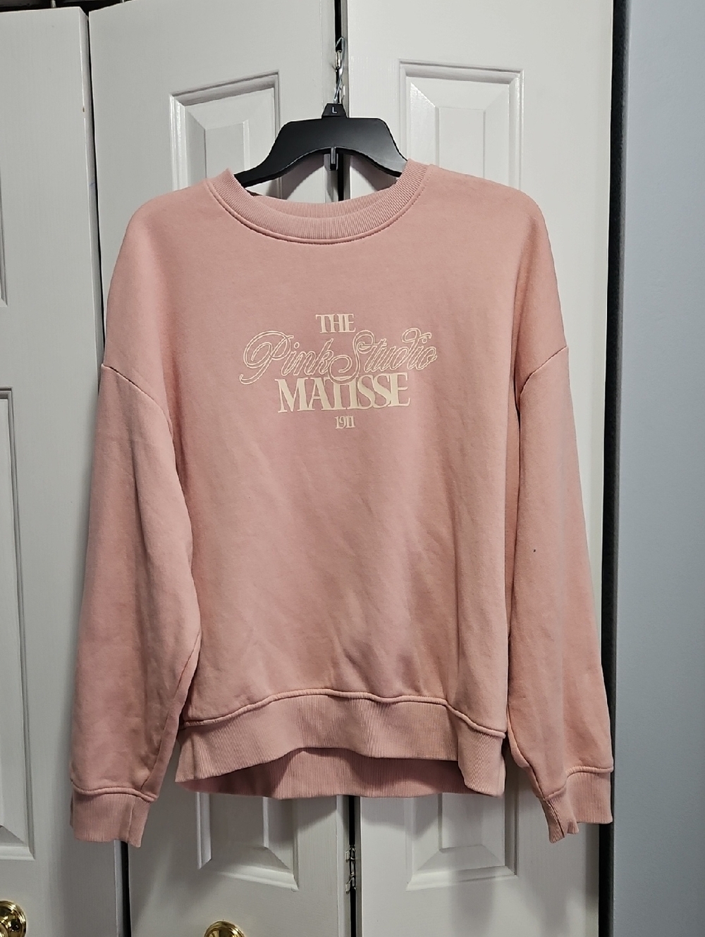 The Pink Studio Artsy Oversized Crewneck Pullover Sweatshirt